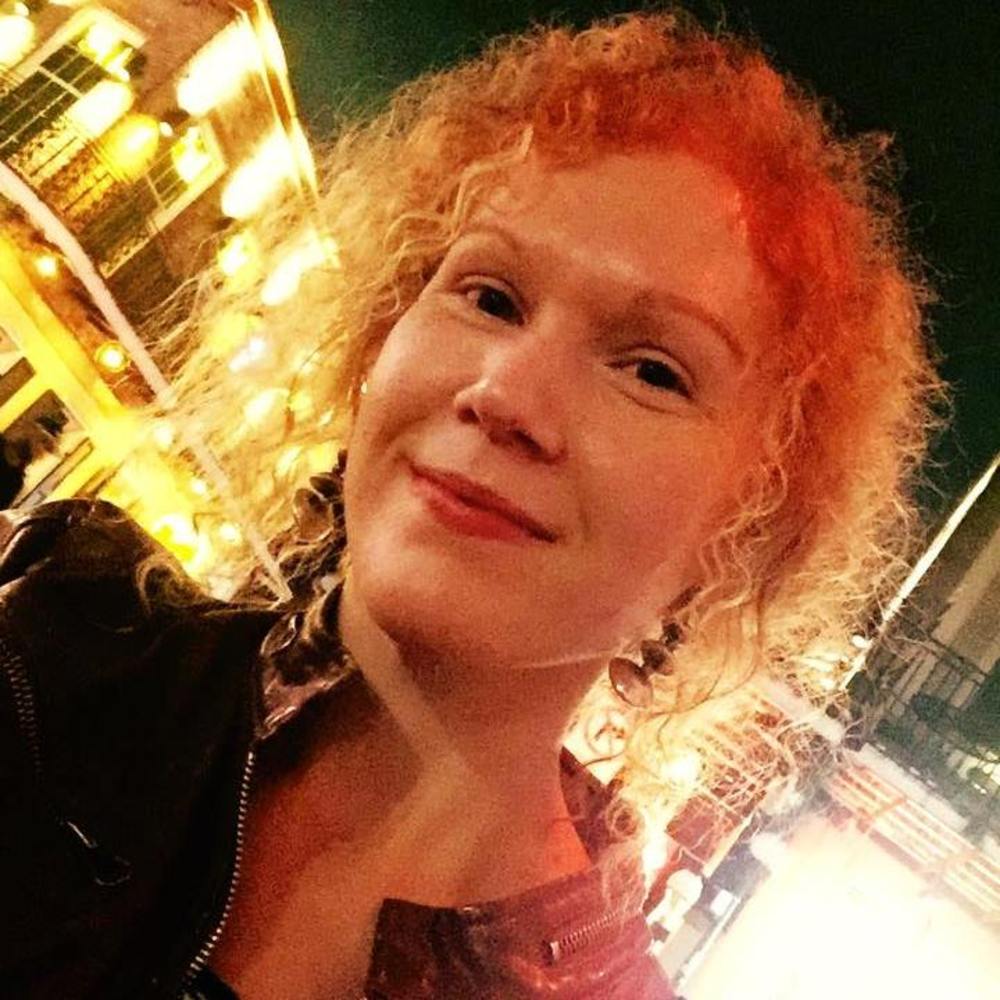 Meet your Posher, Danielle